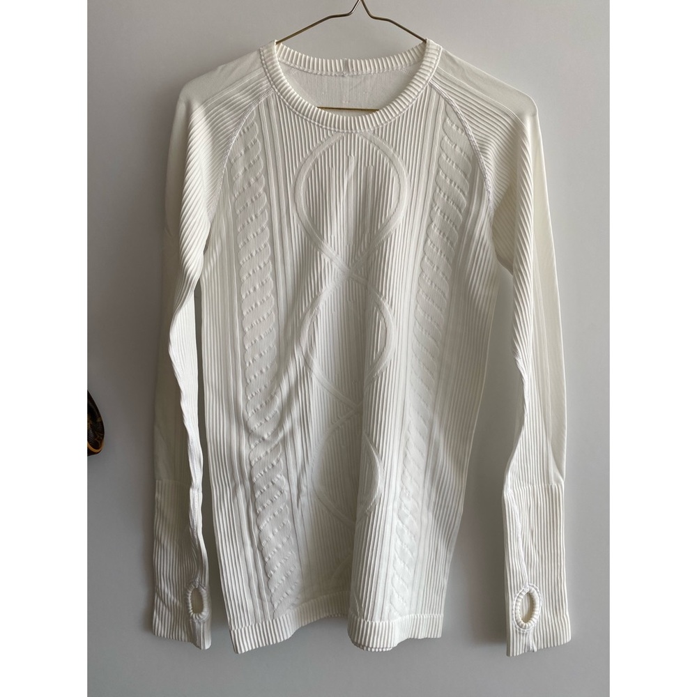 Lululemon long sleeve fitted top